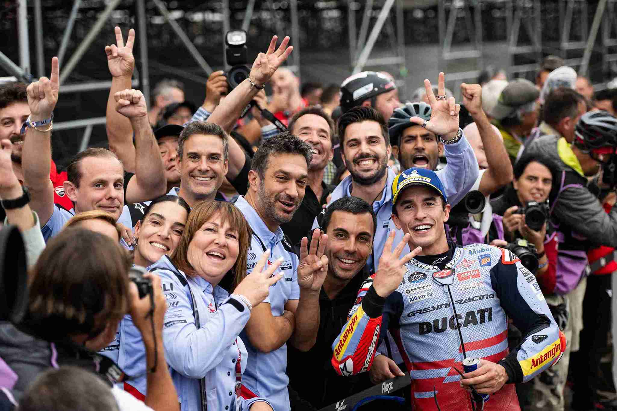 bold-riders-gresini-racing-motogp-race-16-motegi-11